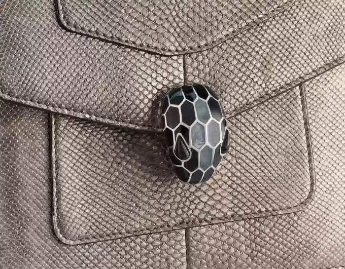 Bolso Serpenti Forever con asa superior Bolso Serpenti Forever con asa superior