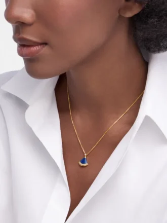 Collar Divas’ Dream