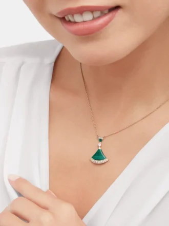 Collar Divas’ Dream