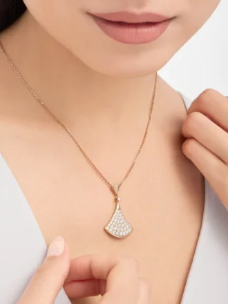 Collar Divas’ Dream