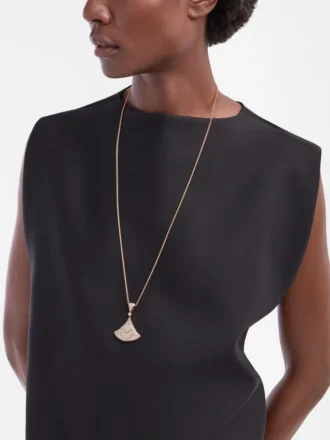 Collar Divas’ Dream