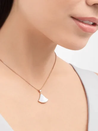 Collar Divas’ Dream