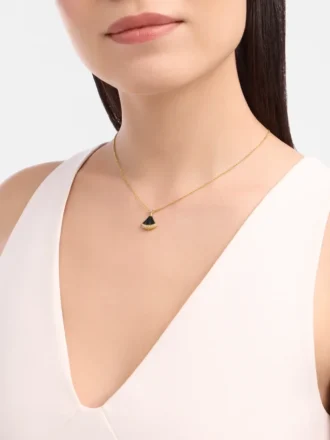 Collar Divas’ Dream
