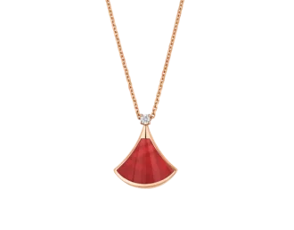 Collar Divas’ Dream
