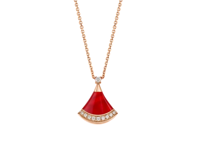 Collar Divas’ Dream