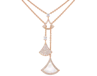 Collar Divas’ Dream