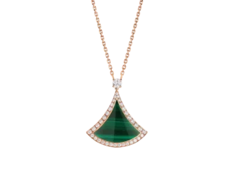 Collar Divas’ Dream