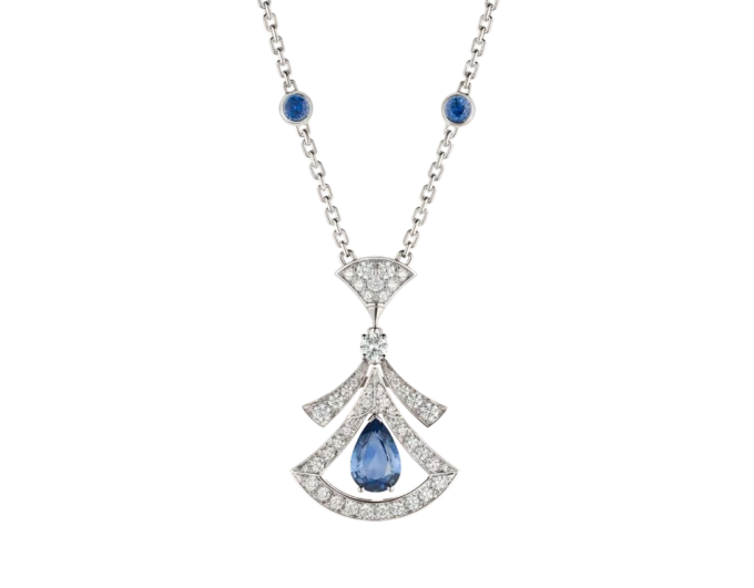 Collar Divas’ Dream