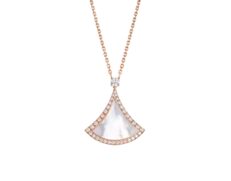 Collar Divas’ Dream