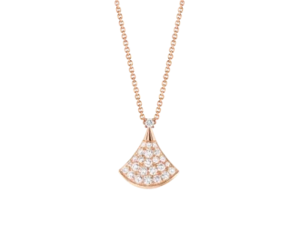 Collar Divas’ Dream