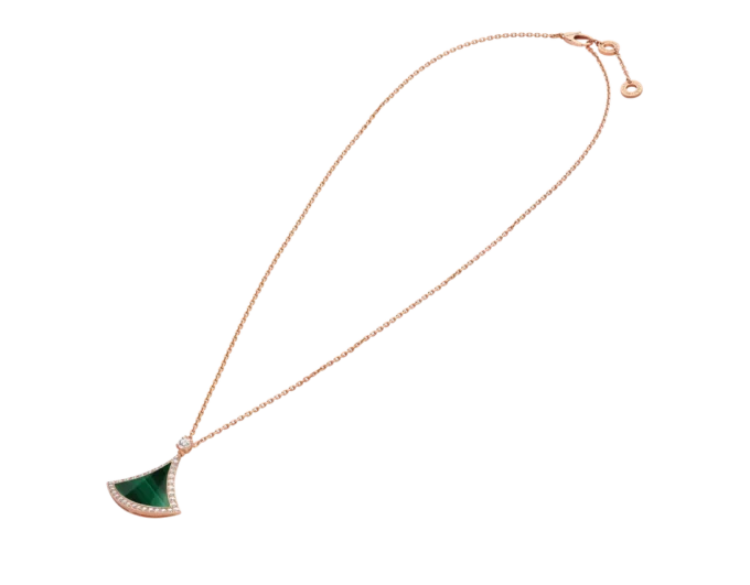 Collar Divas’ Dream