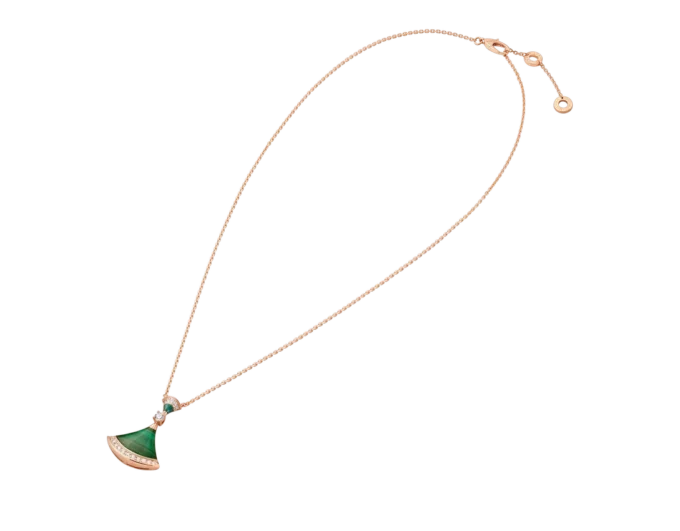 Collar Divas’ Dream
