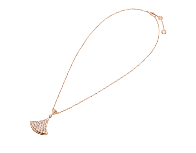 Collar Divas’ Dream
