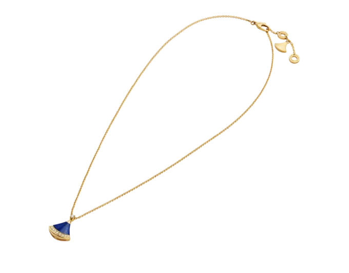 Collar Divas’ Dream
