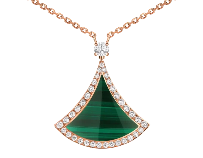 Collar Divas’ Dream