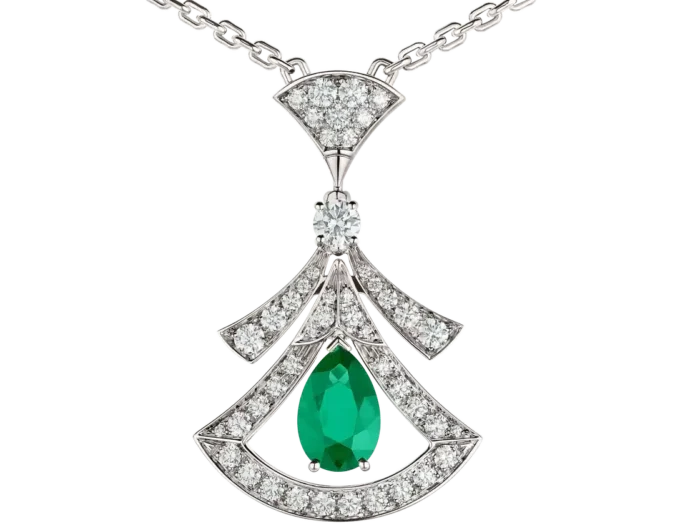 Collar Divas’ Dream