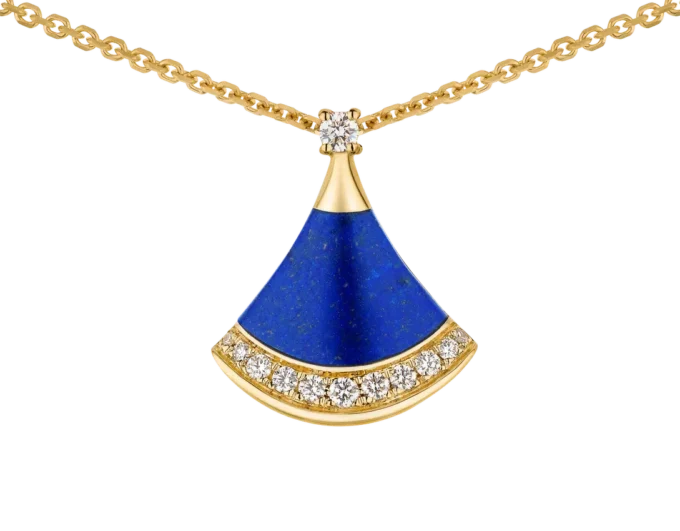 Collar Divas’ Dream