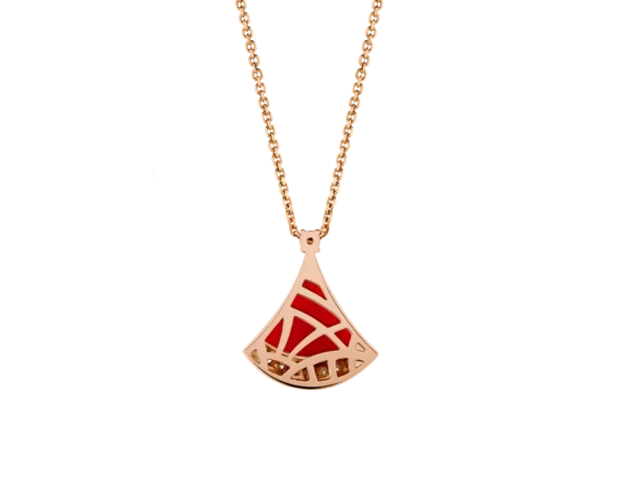 Collar Divas’ Dream