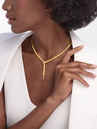 collar serpenti viper 1 16 330x440 - Collar Serpenti Viper
