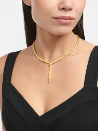 collar serpenti viper 2 16 330x440 - Collar Serpenti Viper